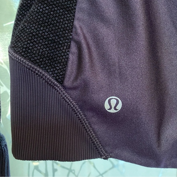 Lululemon black grape purple Emerge Renewed sideways zipper zip up Jacket - Picture 6 of 10